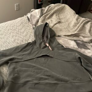 Green Lululemon cropped hoodie